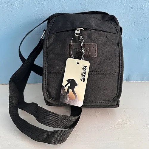 Screenshot of Stylish & Spacious Utility Bags